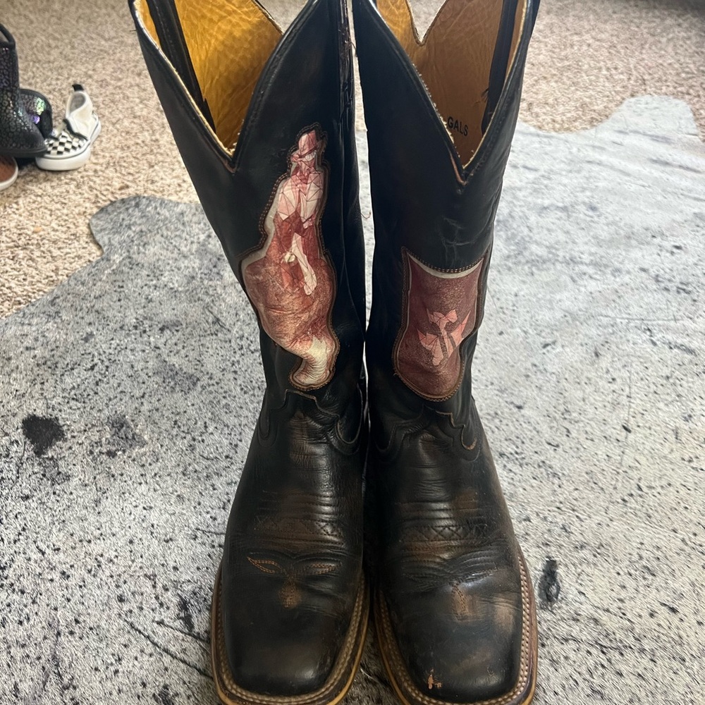 Tin Haul Women’s Cowboy Boots